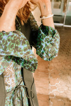 Load image into Gallery viewer, wild blouse