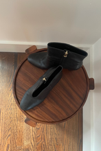 Load image into Gallery viewer, black boots