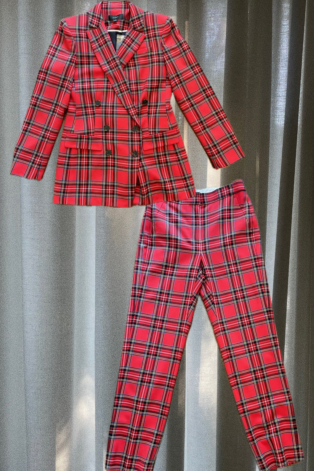 tartan sauce suit