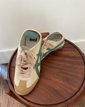 Load image into Gallery viewer, onitsuka tiger sneakers
