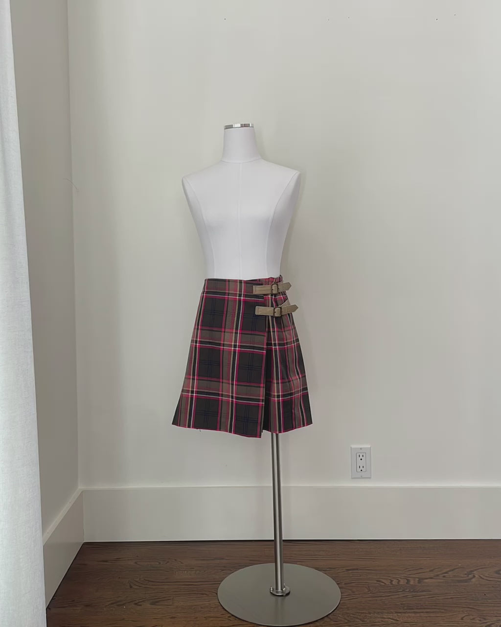 plaid mini skirt